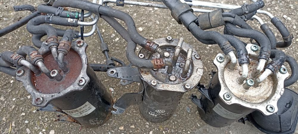 Carcasa Filtru combustibil / motorina  Touran Octavia 2 Golf 5 Passat