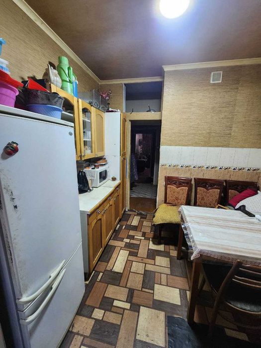Юнуабад 4 Квартира 1 этаж 4 ком. 4 этаж. дома
