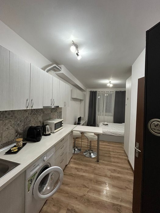 Inchiriez garsoniera in regim hotelier