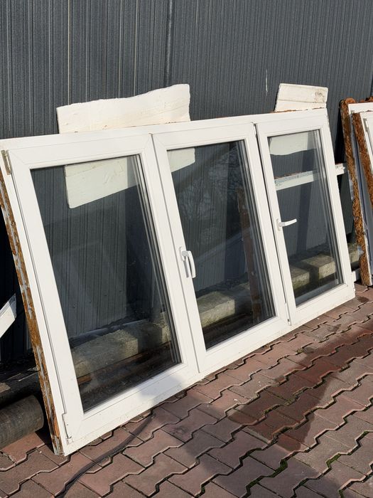 Vand usa si geamuri de  termopan diferite marimi