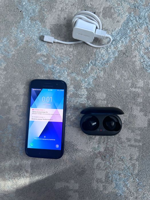 Samsung Galaxy A3+galaxy buds plus