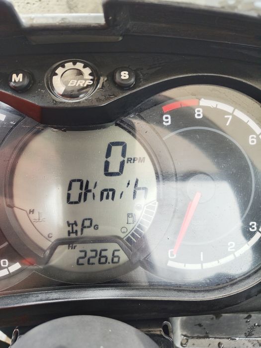 Vând sau schimb cu Outlander