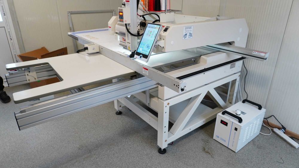 Бродировъчна машина 800 мм. Х 1500 мм. PRO Multi