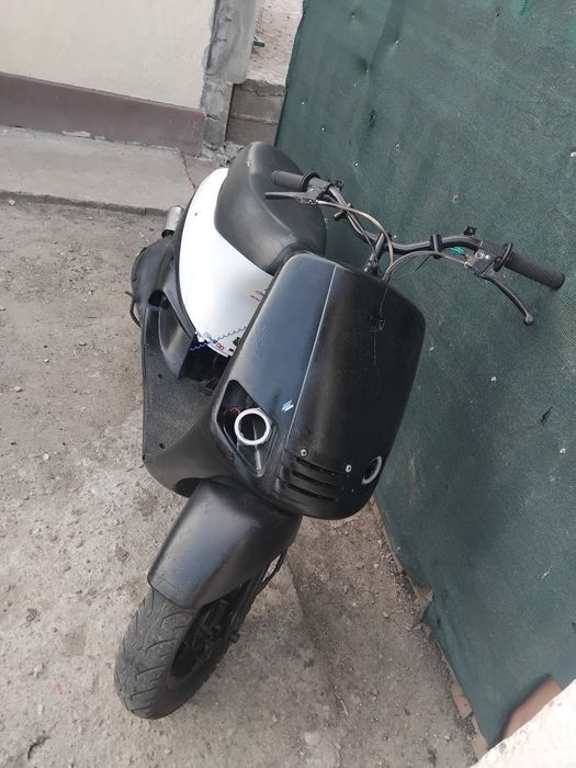 Vând Piaggio Zip