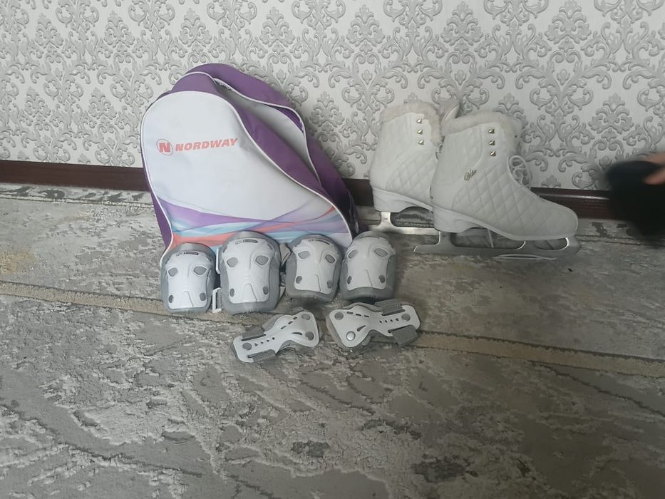 Коньки 38 размер