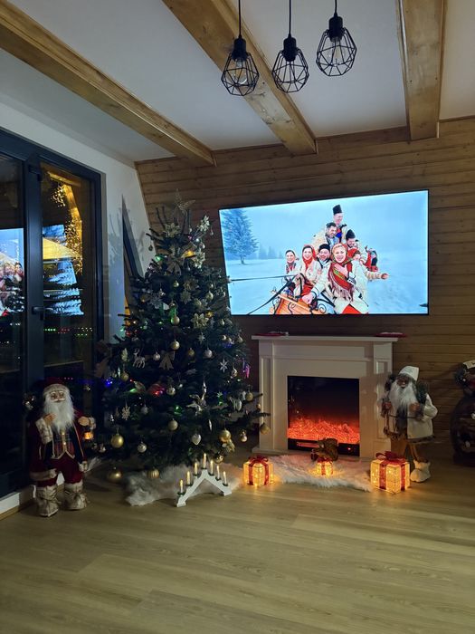 A frame/ciubar/teren de tenis