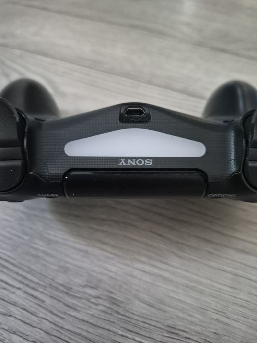 Vand controller maneta originala PS4