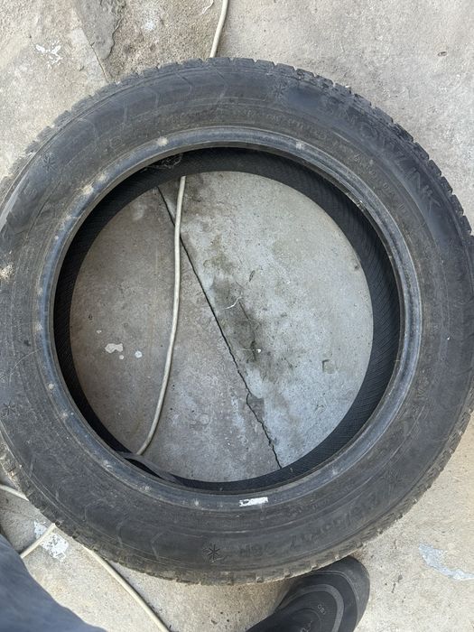 Зимные шины балон 215/55 R17