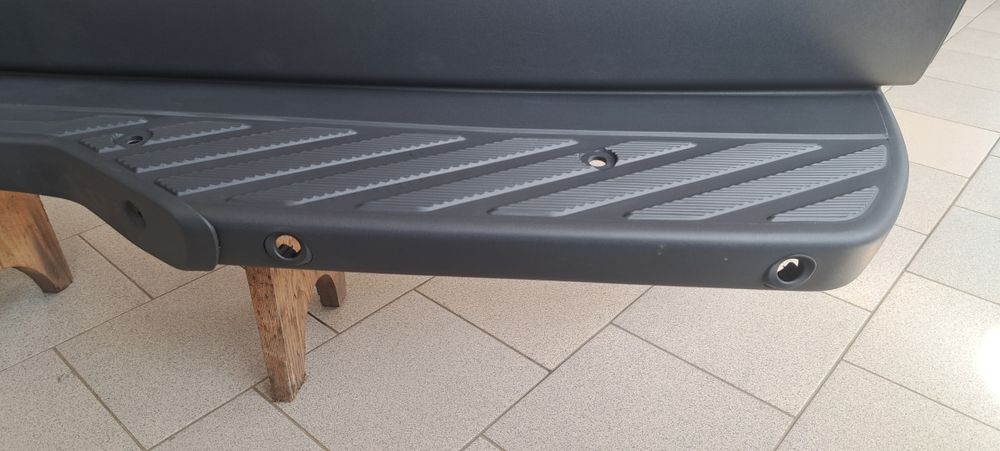 Bară Spate Sprinter model cu decupaj Cârlig Cu Sau Fără Senzori Parcar