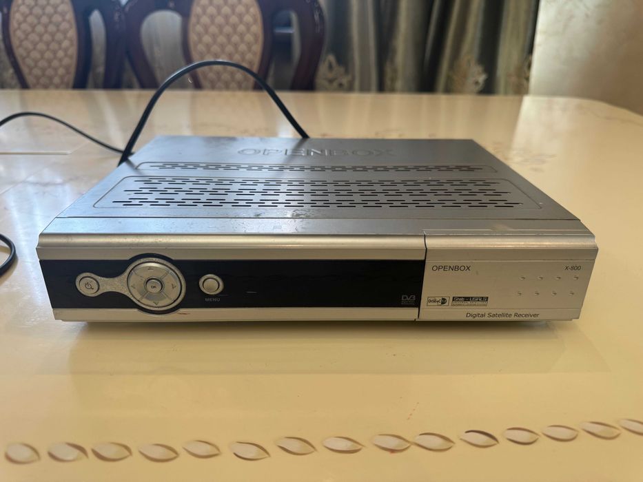 Спутниковый ресивер БУ