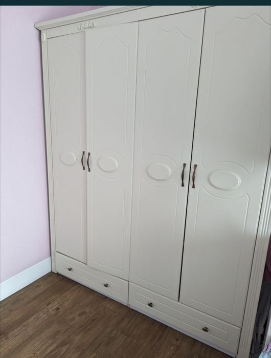 Продам шкаф  в хорошем состоянии