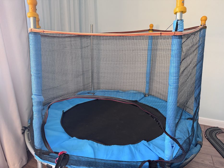 Продам батут 8000 тг.