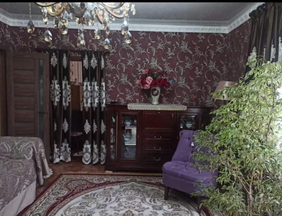 Продам дом в полтора уровня.