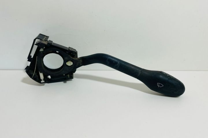 Maneta stergator 1H6953503AA Volkswagen VW Golf a 3-a generatie