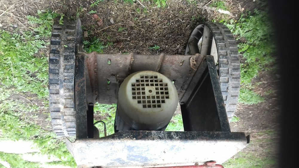 Доилен агрегат..