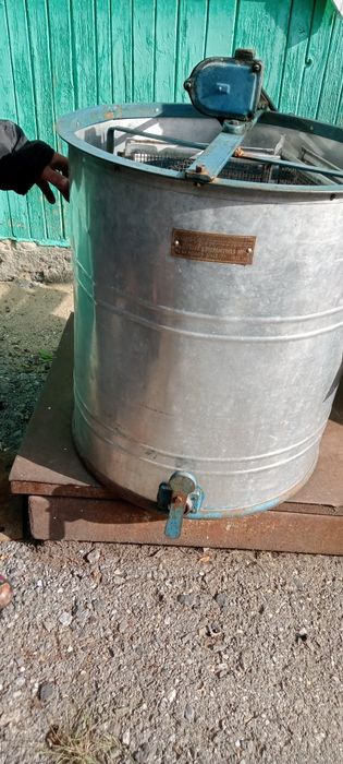 Продам медогонку