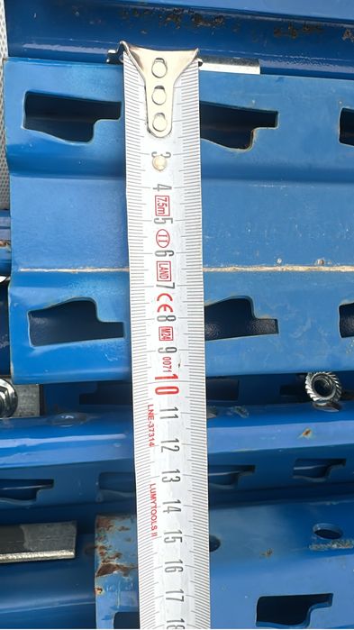 Rafturi metalice in stoc 4500 kg pe nivel