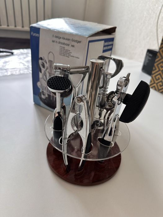 Набор кухонных принадлежностей