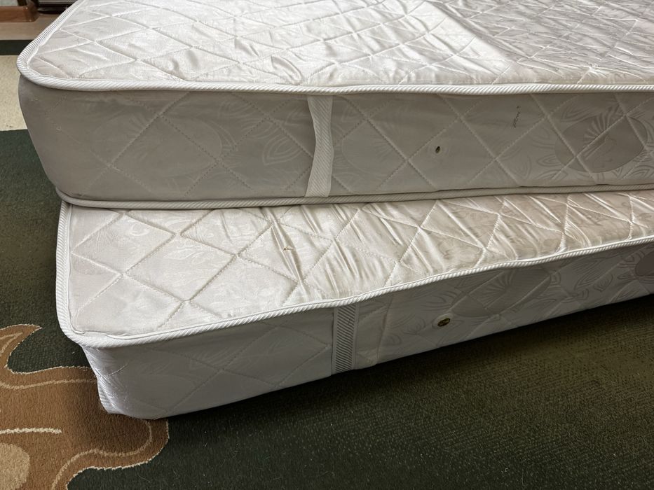 Matras Yaxshi holatda