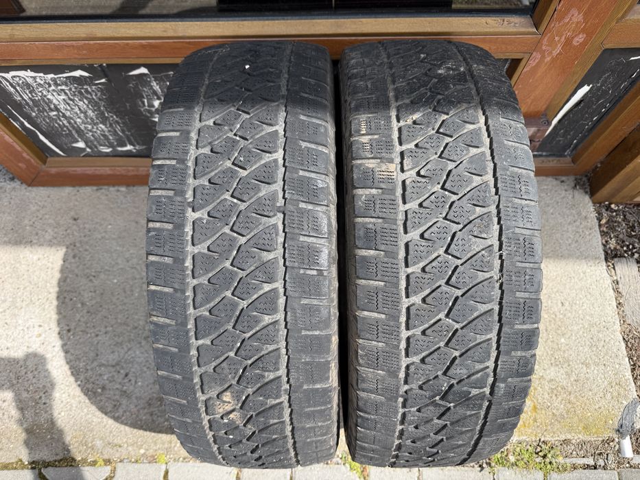 2бр. ТОВАРНИ Зимни Гуми 235/65R/16C -BRIDGESTONE- DOT:1917, 5.2мм. *50€ за 2бр.*