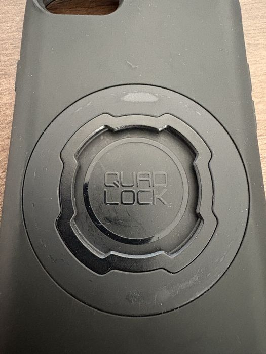Husa QuadLock MAG Case iPhone SE3