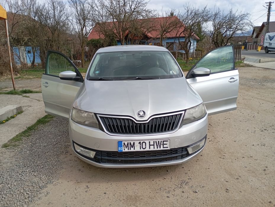 Vând Skoda Rapid