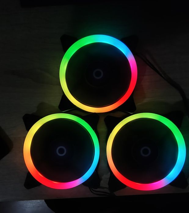 Set 3 Ventilatoare Aqirys 120mm RGB - Silențioase (Stare Perfectă)