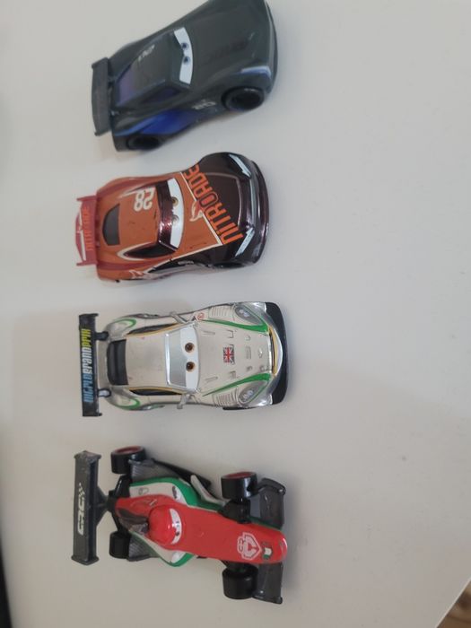 Vind Mașinuțe Cars metalice