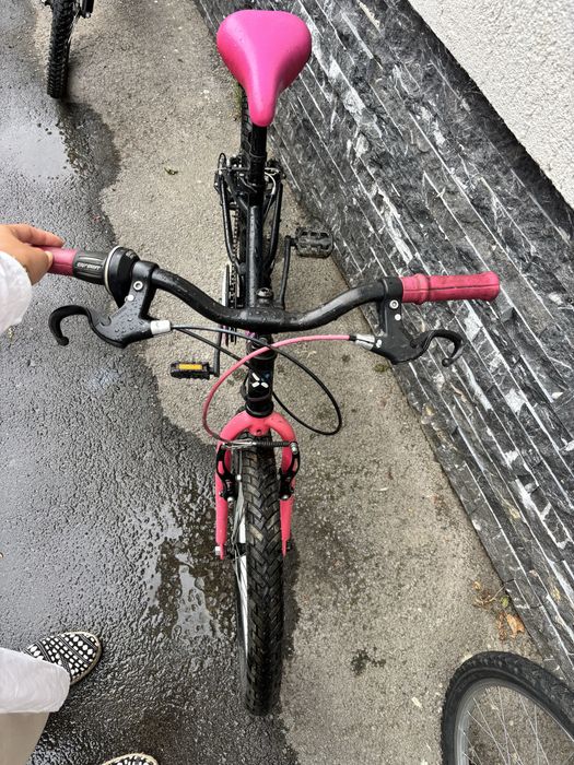 Bicicletă fete B’TWIN 20” – 6 viteze, stare bună