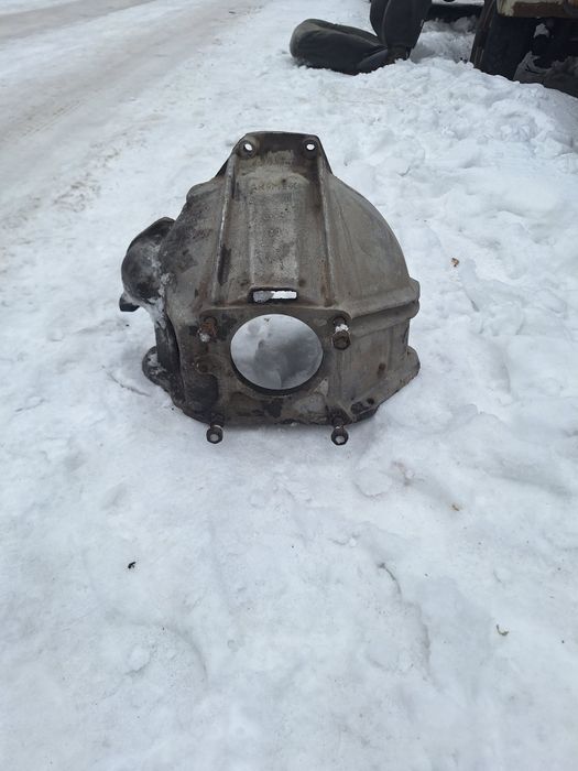 Запчасти волга уаз газ.