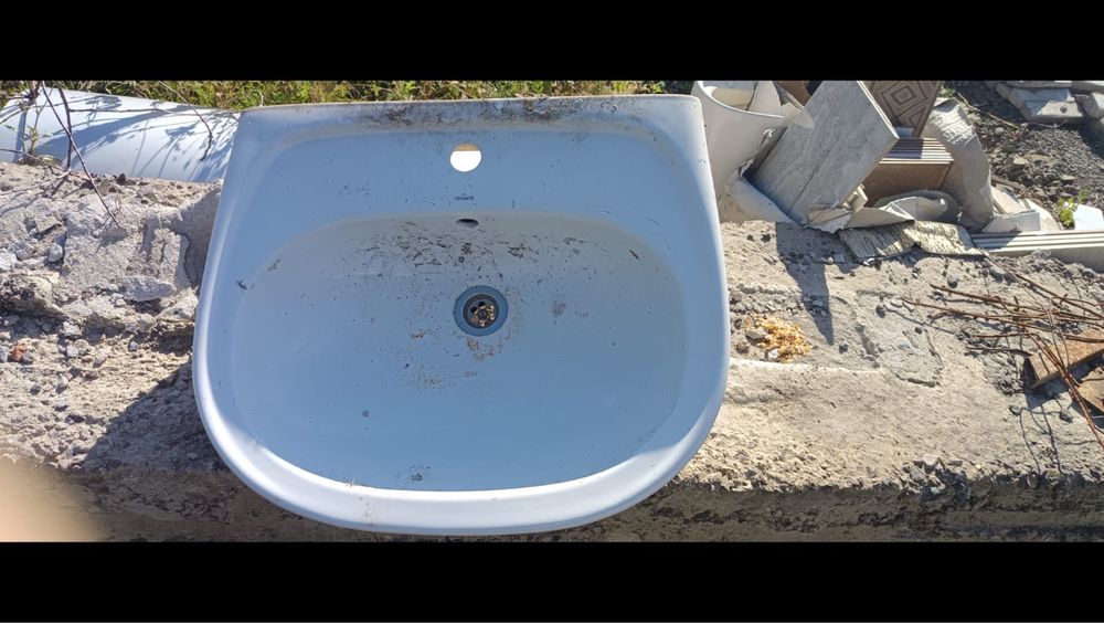 Раковина с пьедесталом