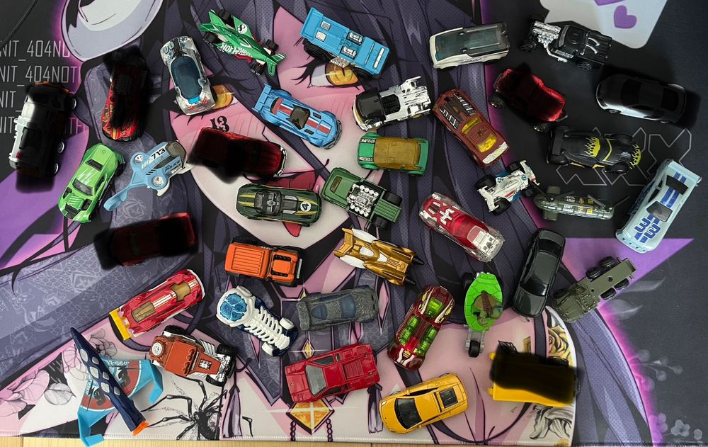Hot wheels,matchbox,burago колички