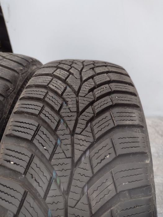 Топ състояние 195/60/15. 185/60/15