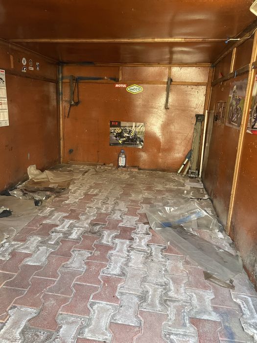 Гараж на вывоз.