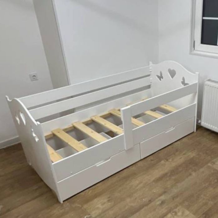 2 Детские кровати, в идел ном состоянии