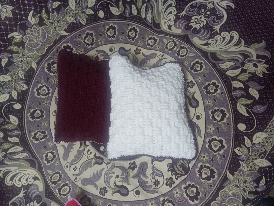 Продам декоративные подушки.