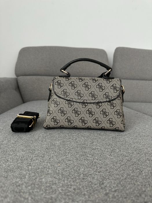 Vand genti noi guess/louis vuitton