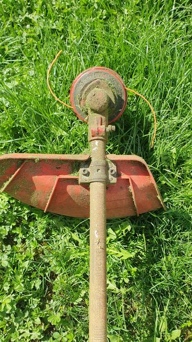 Продавам Бензинов тример