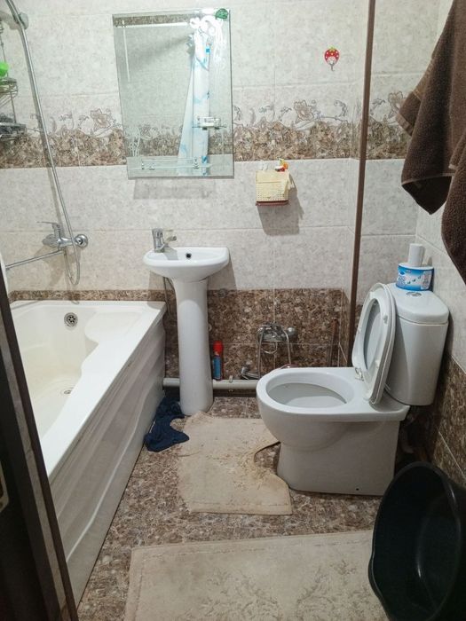 Жой сотилади,2 хонали,39 коллежни оркаси