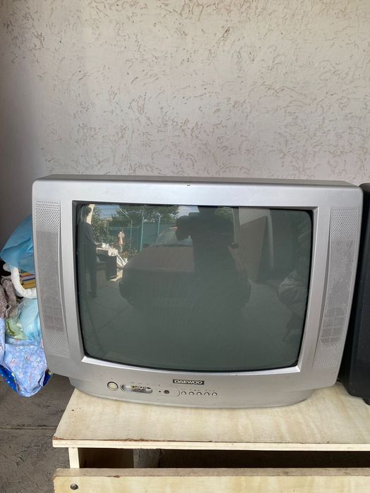 Продается два телевизора