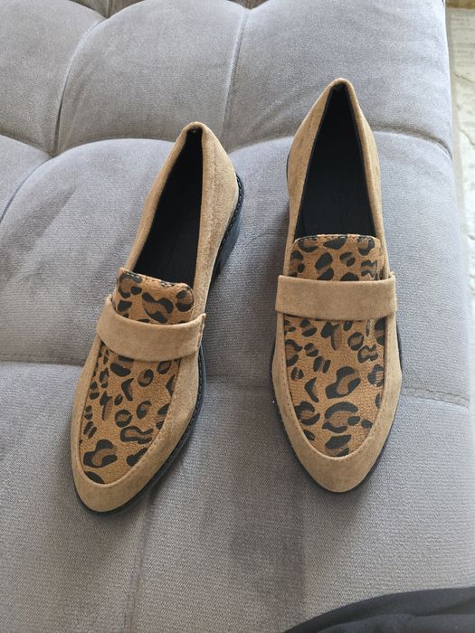 Продаю новые стильные туфли