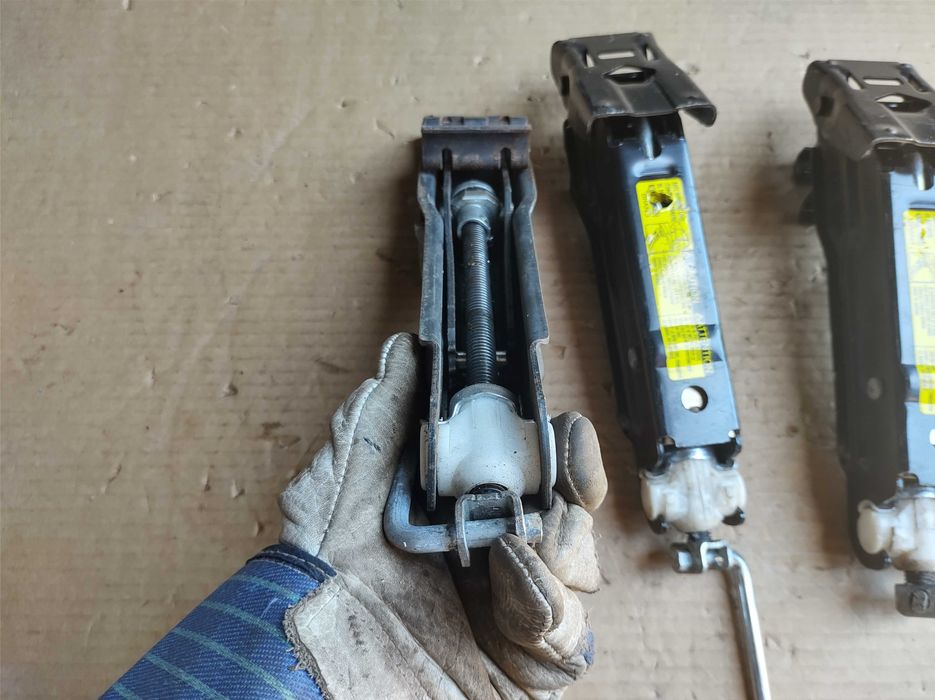 Авариен Крик Авто Крик за TOYOTA Aygo Тойота Айго