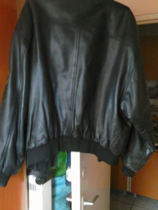 Geaca piele C&A pentru adolescenti