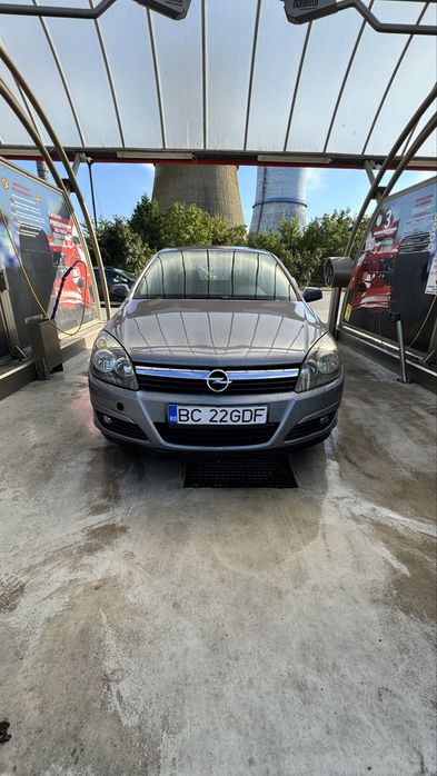 Vând opel astra h