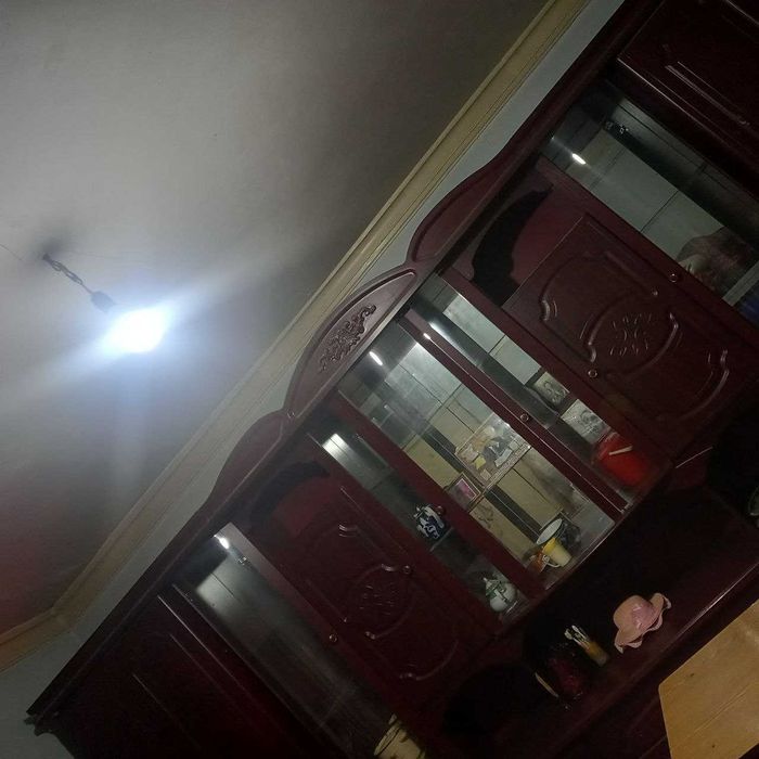 Garnitur sotiladi. Holati yaxshi.