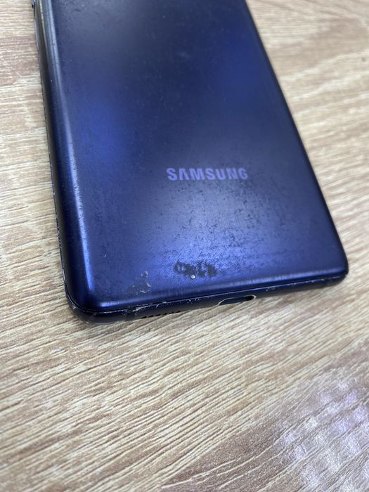 Samsung Galaxy S20FE 128Gb (Ос14Б)
