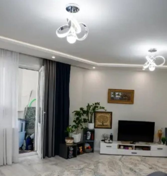 Шторы и тюль комплект продам