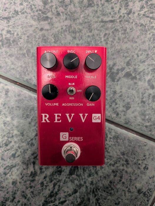 Revv G4 pedala de distors / preamp pentru chitară