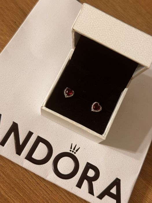 Пандора обеци Pandora