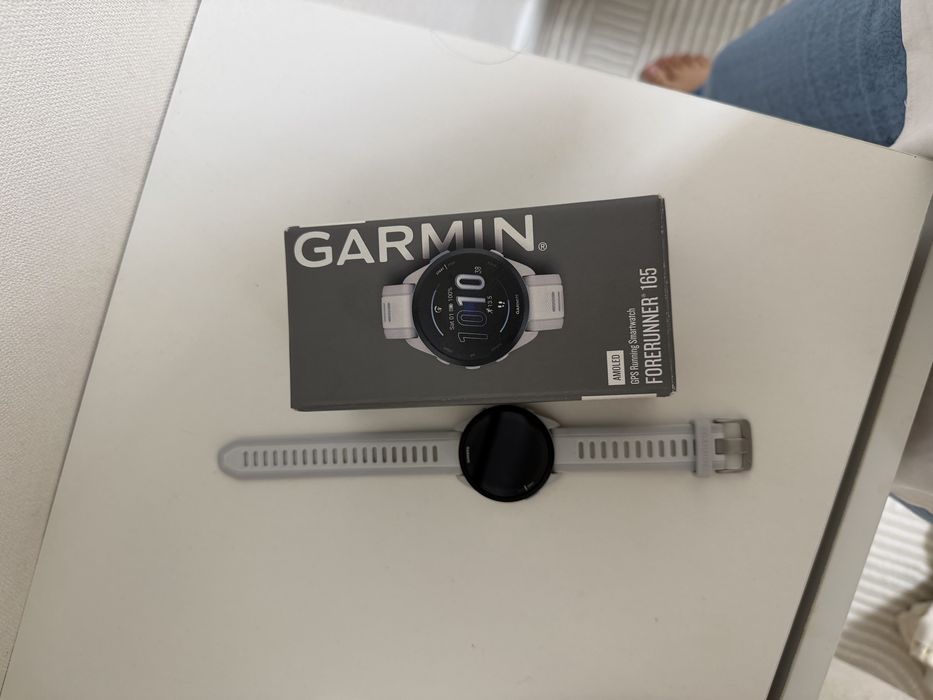 Продам garmin Смарт-часы Garmin Forerunner 165 белый